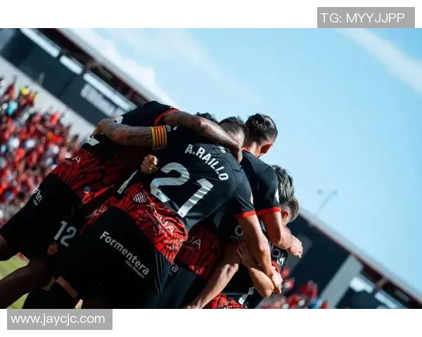 西甲焦点战：皇家奥维耶多VS马洛卡，一场攻防博弈的巅峰对决